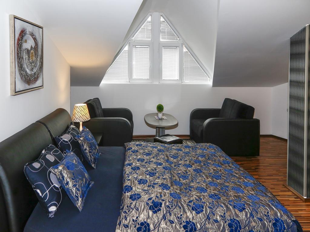Apart Hotel Kalonis Скопье Экстерьер фото